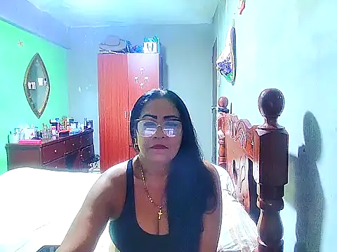 Snapshot of rosi_pamela chatting on 9, 12, 2024 rosi pamela online show from 9, 12, 2024