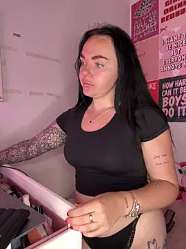Snapshot of yorkshiregal chatting on 23, 4, 2026 yorkshiregal online show from 23, 4, 2026