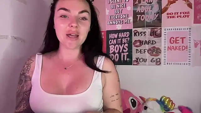 Snapshot of yorkshiregal chatting on 8, 5, 2026 yorkshiregal online show from 8, 5, 2026
