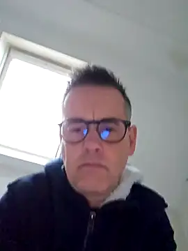 Snapshot of Hectorthyssen1 chatting on 5, 1, 2025 Hectorthyssen1 online show from 5, 1, 2025