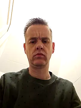 Snapshot of Hectorthyssen1 chatting on 6, 1, 2025 Hectorthyssen1 online show from 6, 1, 2025