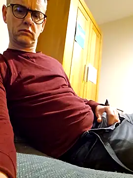 Snapshot of Hectorthyssen1 chatting on 14, 2, 2025 Hectorthyssen1 online show from 14, 2, 2025