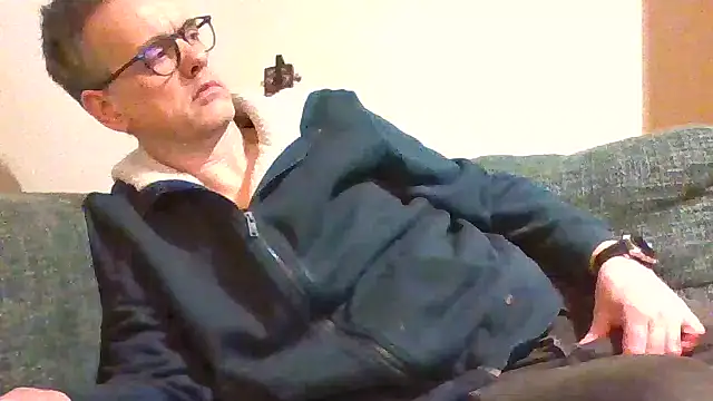 Snapshot of Hectorthyssen1 chatting on 3, 3, 2025 Hectorthyssen1 online show from 3, 3, 2025