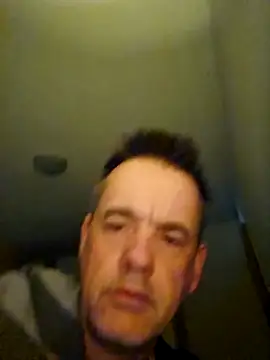 Snapshot of Hectorthyssen1 chatting on 4, 3, 2025 Hectorthyssen1 online show from 4, 3, 2025