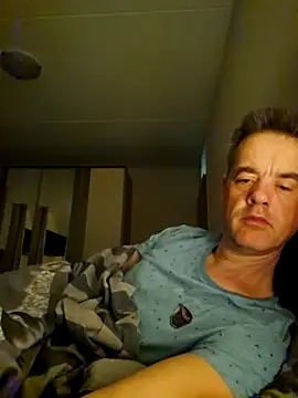 Snapshot of Hectorthyssen1 chatting on 4, 10, 2025 Hectorthyssen1 online show from 4, 10, 2025