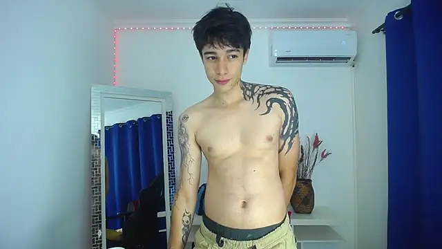 Snapshot of Zacktk7 chatting on 5, 2, 2025 Zacktk7 online show from 5, 2, 2025