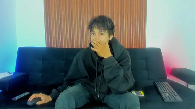 Snapshot of Zacktk7 chatting on 17, 2, 2025 Zacktk7 online show from 17, 2, 2025