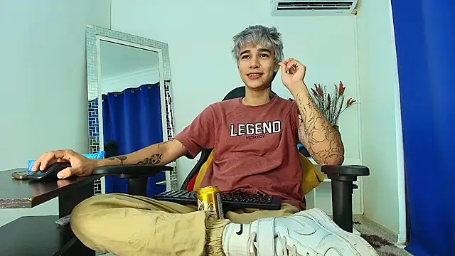 Snapshot of Zacktk7 chatting on 27, 2, 2025 Zacktk7 online show from 27, 2, 2025