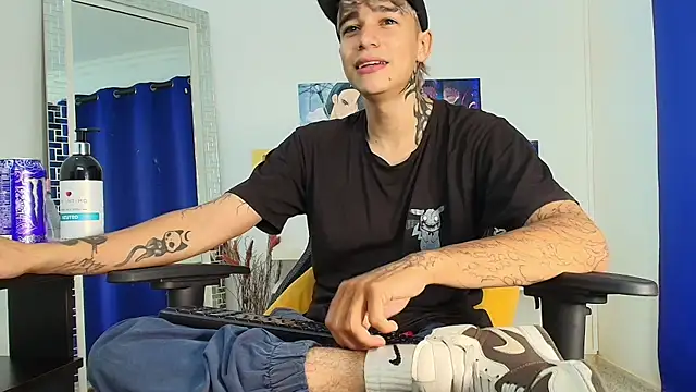 Snapshot of Zacktk7 chatting on 11, 3, 2025 Zacktk7 online show from 11, 3, 2025