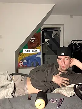 MikesWood21 online show from 23, 12, 2024