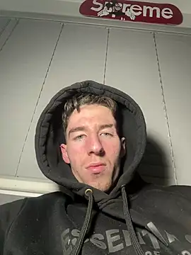 MikesWood21 online show from 6, 3, 2025