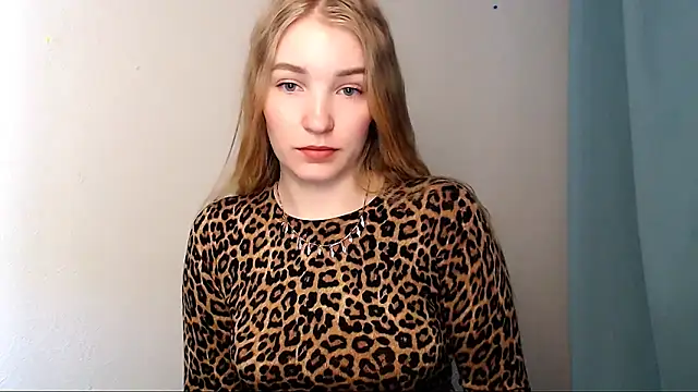 Snapshot of Queen_ofLove chatting on 21, 3, 2026 Queen ofLove online show from 21, 3, 2026