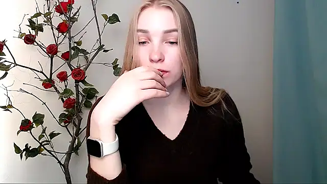 Snapshot of Queen_ofLove chatting on 24, 3, 2026 Queen ofLove online show from 24, 3, 2026