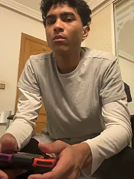 Snapshot of Ryan-hot chatting on 15, 4, 2026 Ryan-hot online show from 15, 4, 2026
