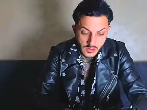 Snapshot of MentoXXL chatting on 6, 11, 2025 MentoXXL online show from 6, 11, 2025