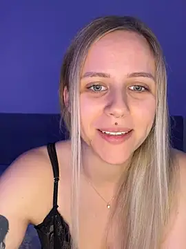 lunawolf21 online show from 18, 12, 2025