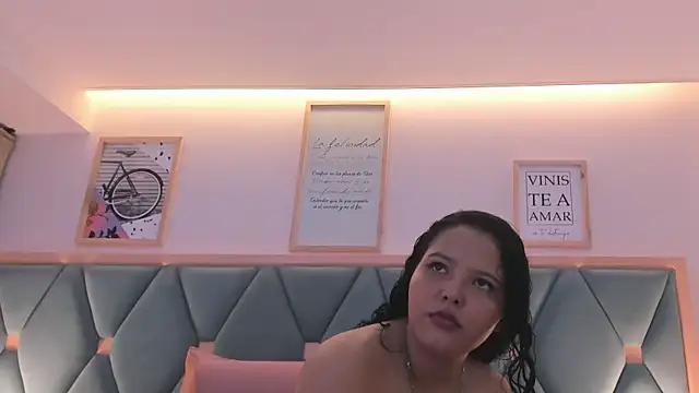 isabella walton online show from 4, 2, 2026