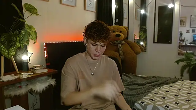 Snapshot of andrewWolffman chatting on 12, 6, 2026 andrewWolffman online show from 12, 6, 2026
