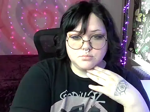 Snapshot of Flamefairy710 chatting on 3, 12, 2024 Flamefairy710 online show from 3, 12, 2024