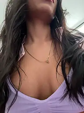 Snapshot of Lolitacooper chatting on 5, 4, 2026 Lolitacooper online show from 5, 4, 2026