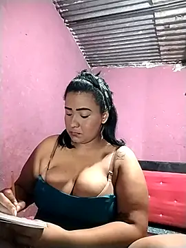 Snapshot of Milena1024 chatting on 16, 4, 2026 Milena1024 online show from 16, 4, 2026