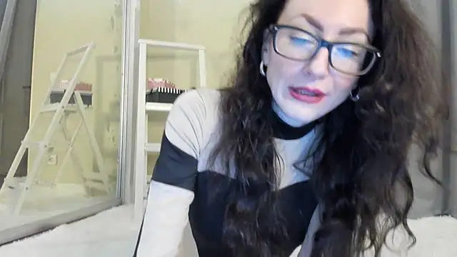 Baby Jewel online show from 25, 10, 2025