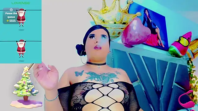 Snapshot of nauthyvalentina chatting on 20, 12, 2024 nauthyvalentina online show from 20, 12, 2024