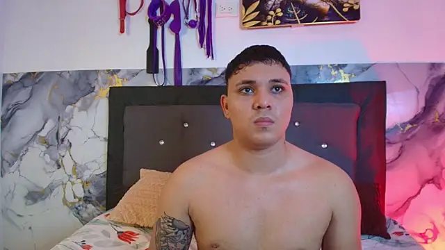 Snapshot of couple_lovelyds chatting on 15, 4, 2026 couple lovelyds online show from 15, 4, 2026