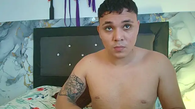 Snapshot of couple_lovelyds chatting on 17, 4, 2026 couple lovelyds online show from 17, 4, 2026