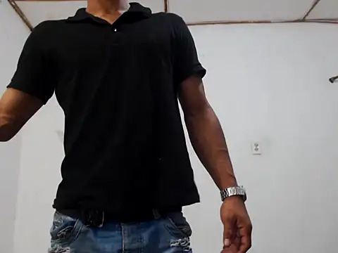 fernandez latinblackk online show from 27, 1, 2025