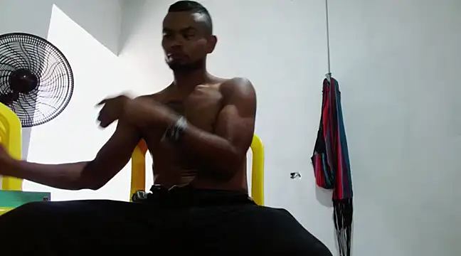 fernandez latinblackk online show from 9, 3, 2025