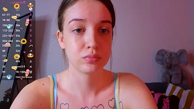 Snapshot of Sweet_Evva chatting on 9, 4, 2026 Sweet Evva online show from 9, 4, 2026