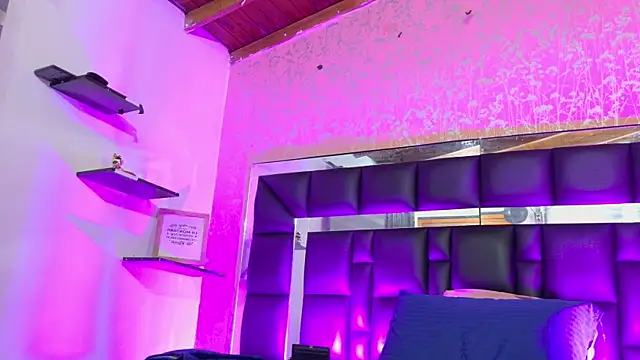 Snapshot of Sofia_martiin chatting on 21, 10, 2025 Sofia martiin online show from 21, 10, 2025