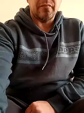 Snapshot of ich411983 chatting on 11, 1, 2025 ich411983 online show from 11, 1, 2025