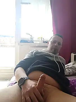 Snapshot of ich411983 chatting on 23, 3, 2026 ich411983 online show from 23, 3, 2026