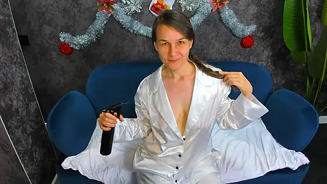 Lillian White online show from 14, 1, 2025