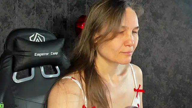 Snapshot of Lillian_White chatting on 1, 3, 2026 Lillian White online show from 1, 3, 2026