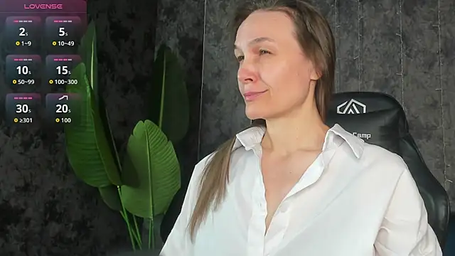 Snapshot of Lillian_White chatting on 28, 3, 2026 Lillian White online show from 28, 3, 2026