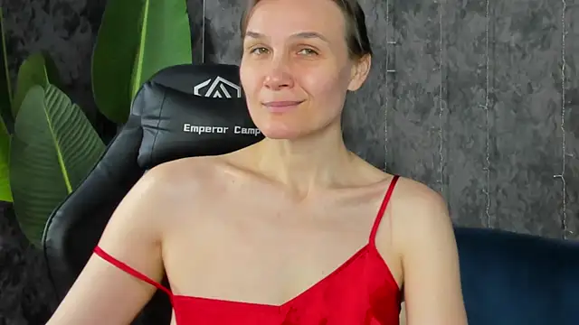 Snapshot of Lillian_White chatting on 6, 4, 2026 Lillian White online show from 6, 4, 2026