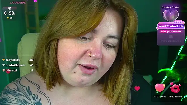 Snapshot of ZaraReignn chatting on 4, 12, 2024 ZaraReignn online show from 4, 12, 2024