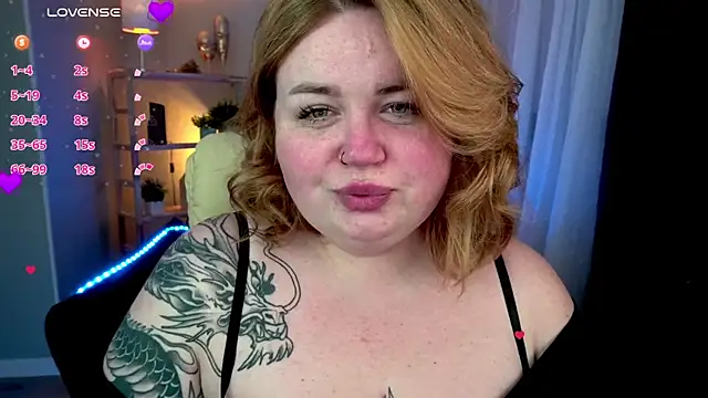 Snapshot of ZaraReignn chatting on 10, 2, 2025 ZaraReignn online show from 10, 2, 2025