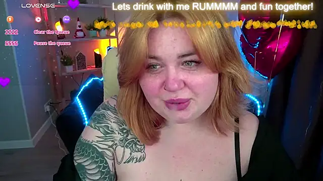 Snapshot of ZaraReignn chatting on 14, 2, 2025 ZaraReignn online show from 14, 2, 2025