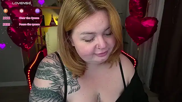 Snapshot of ZaraReignn chatting on 22, 2, 2025 ZaraReignn online show from 22, 2, 2025