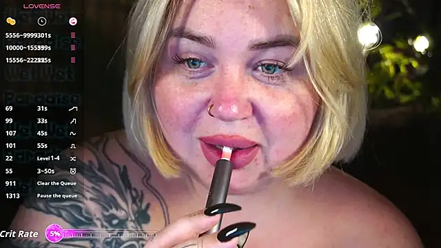 ZaraReignn online show from 6, 11, 2025