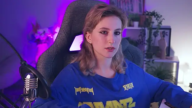 LuxRayi online show from 8, 12, 2024