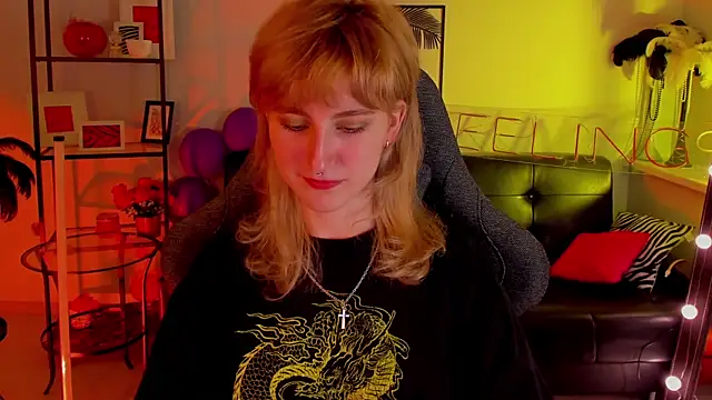 LuxRayi online show from 6, 1, 2025