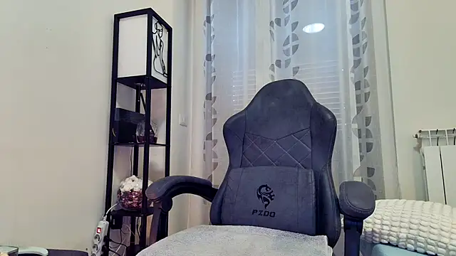 Snapshot of Eelleen chatting on 10, 3, 2026 Eelleen online show from 10, 3, 2026