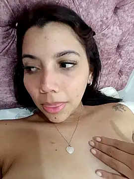 Snapshot of jaky_reyes chatting on 1, 2, 2025 jaky reyes online show from 1, 2, 2025