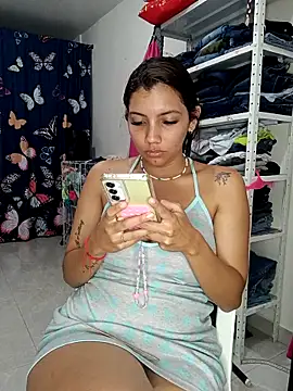 Snapshot of jaky_reyes chatting on 4, 3, 2025 jaky reyes online show from 4, 3, 2025