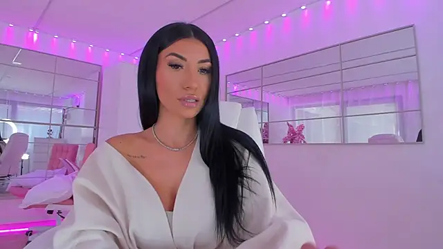 Snapshot of missdiamond_ chatting on 9, 4, 2026 missdiamond online show from 9, 4, 2026